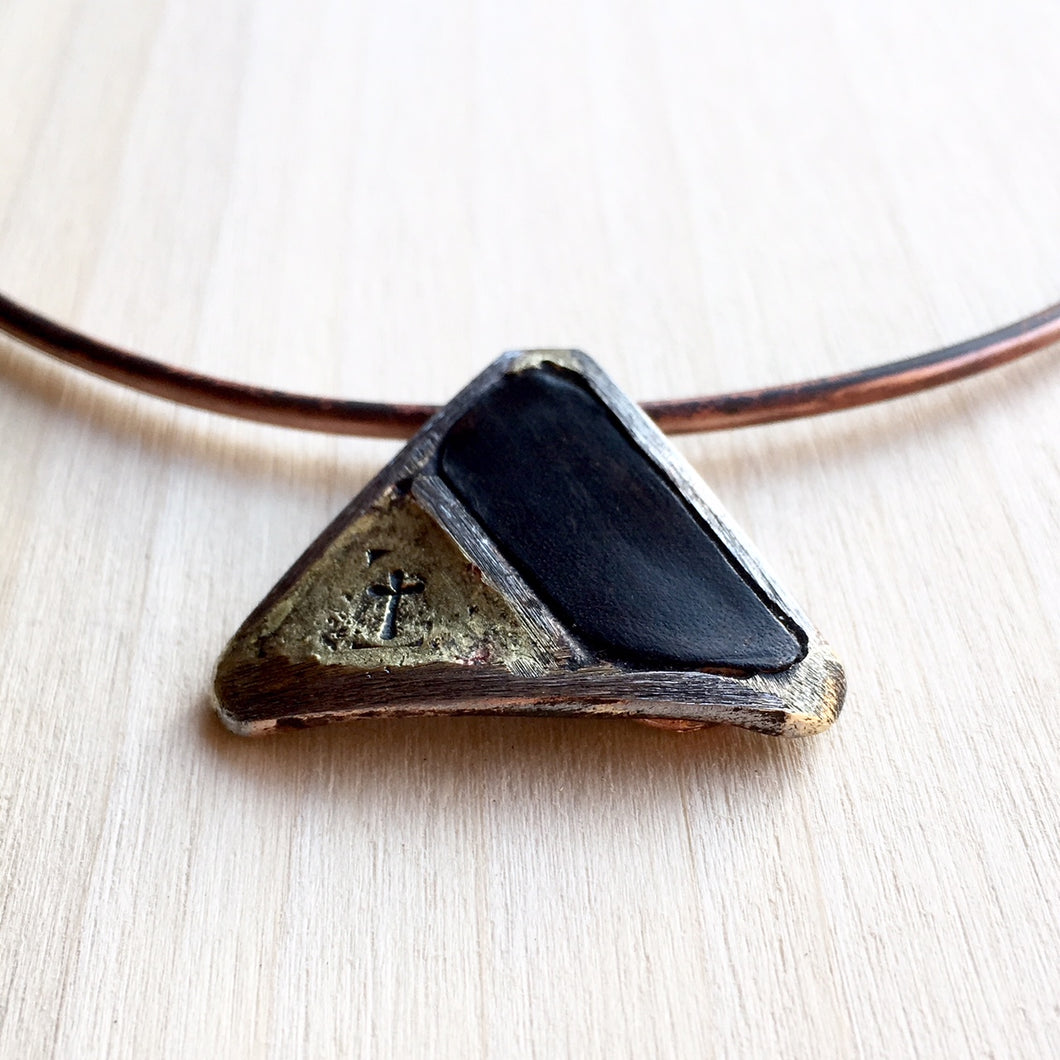 TRANSFORM TRIANGLE CROSS CHOKER - BRIAN CARLSON ONLINE STORE